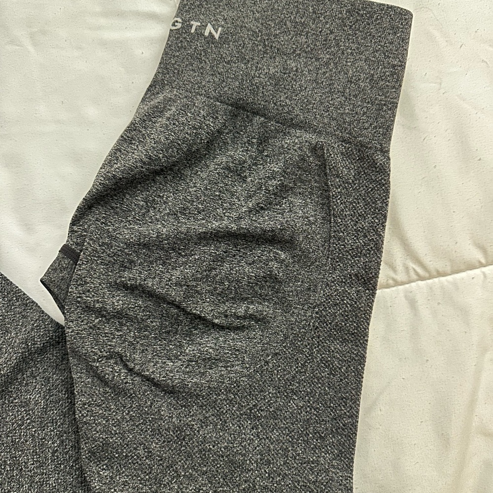 NVGTN Dark Heather Black High-Rise Leggings - Picture 2 of 3